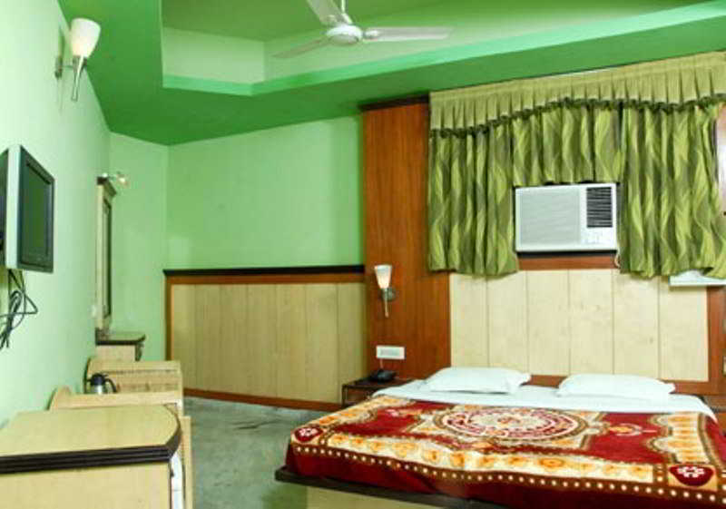Hotel Karat 87 Inn Nueva Delhi Exterior foto
