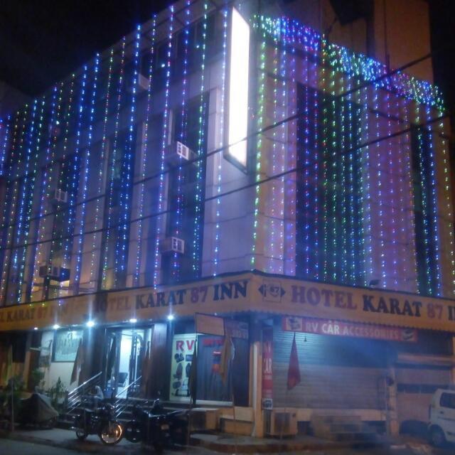 Hotel Karat 87 Inn Nueva Delhi Exterior foto